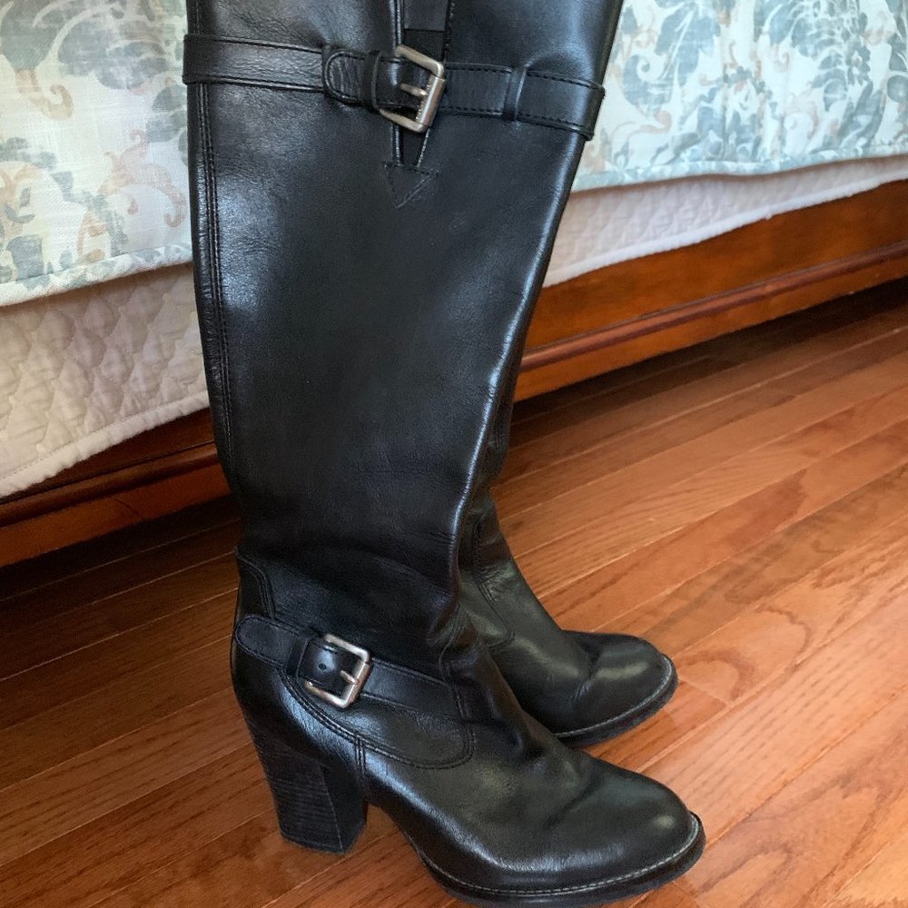 Michael Kors size 6 black leather boots